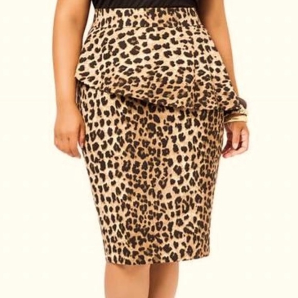 NWT Ashley Stewart Jaguar Print Peplum Pencil Skirt